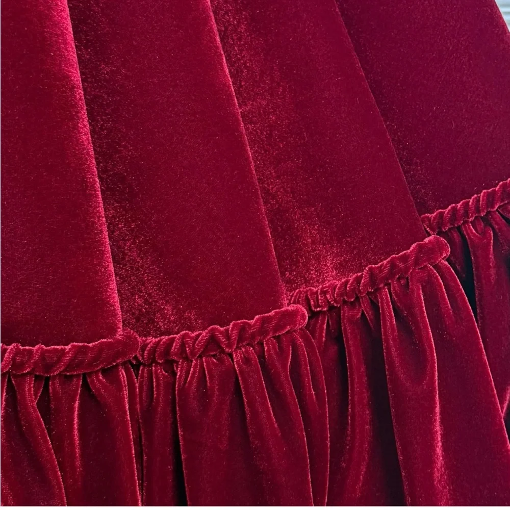 60-Inch Ruffled Velvet Christmas Tree Skirt Foam Padding Tie Closure Burgundy - Picture 5 of 9